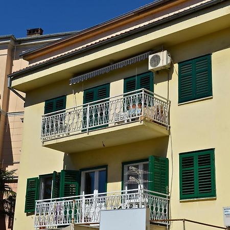Apartment Juras Опатия Екстериор снимка