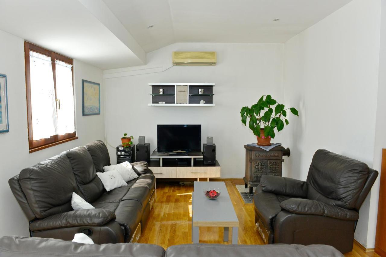 Apartment Juras Опатия Екстериор снимка
